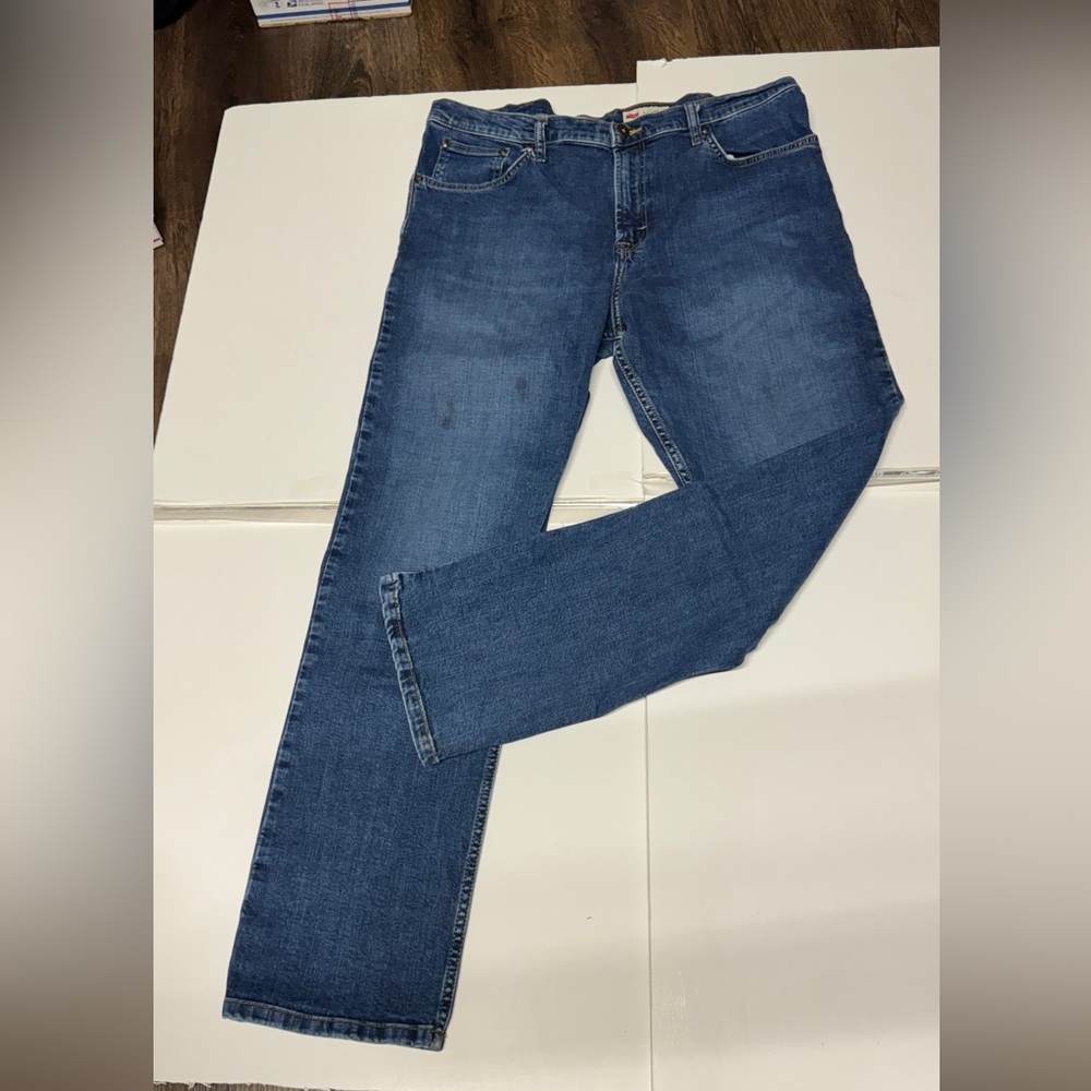 Wrangler Slim Straight Jeans - Size 38X32
